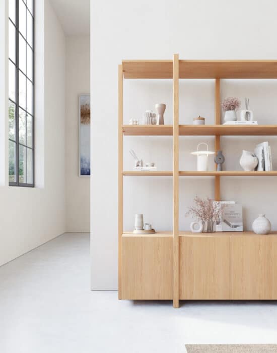 Wandkast Sento Elegant, Ruim en Functioneel dat is deze moderne eiken wandkast. Deze kast combineert design en praktisch nut.